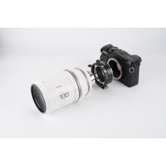 Viltrox PL-GFX Adapter
